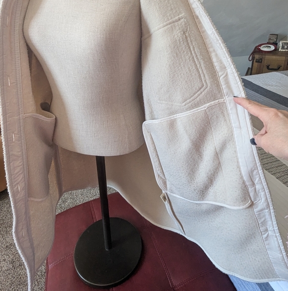 Jackson Rowe x Jillian Harris Shacket - Picture 2 of 10